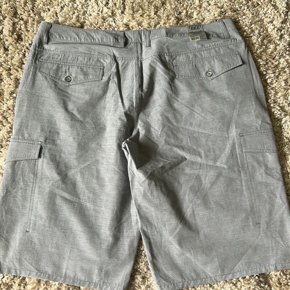 NWT!! Men’s Buckle Shorts - Picture 4 of 7